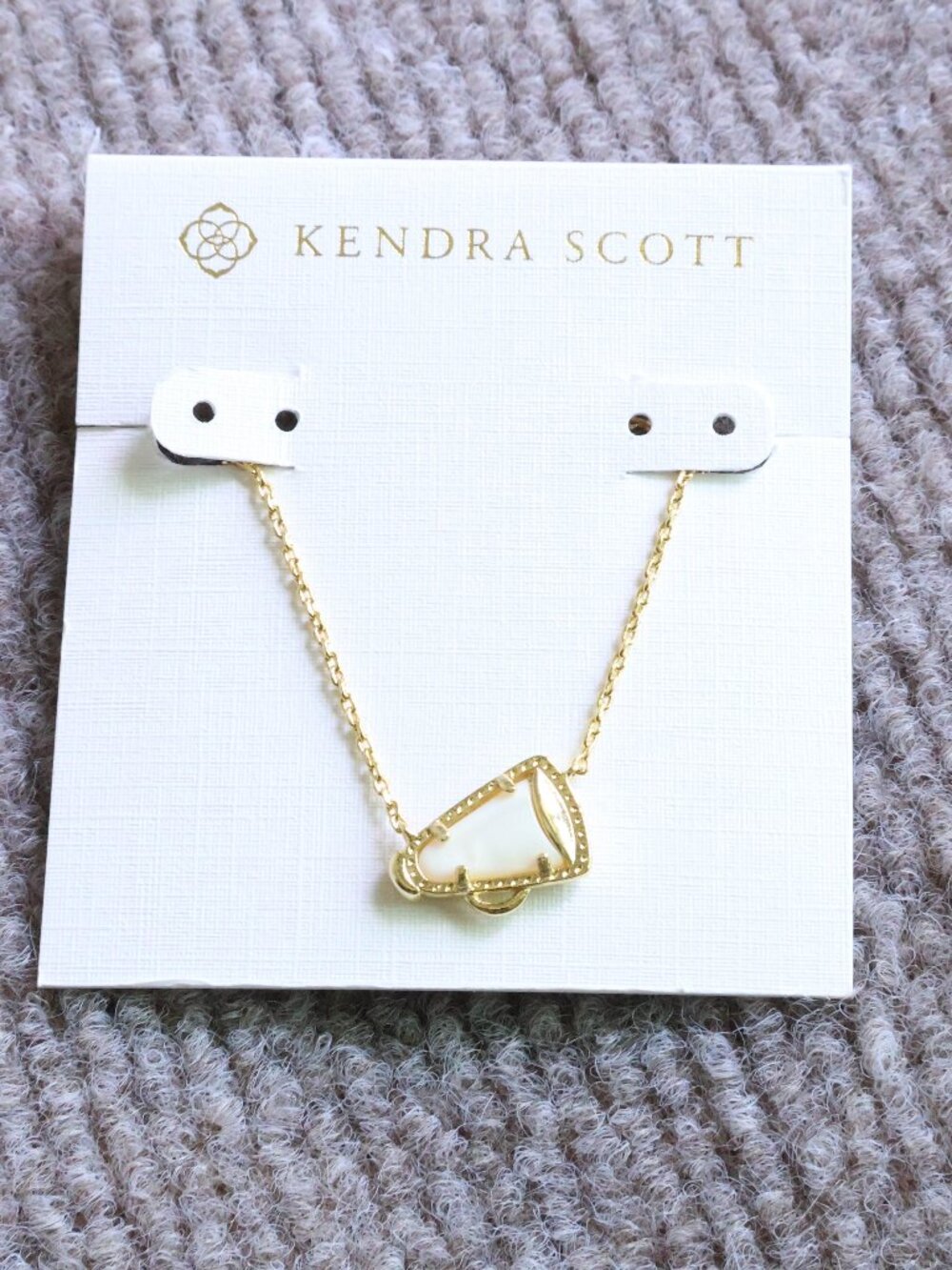 Kendra Scott Cheer Gold White Mother-of-Pearl Pendant Necklace